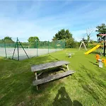Sur Mer, 6 Couchages, Piscine Et Terrasse